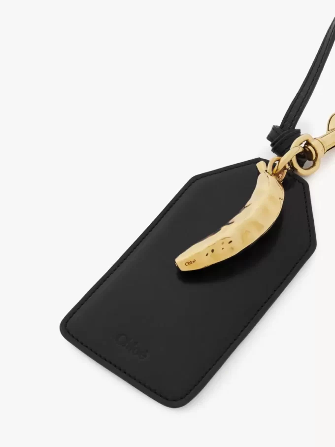 Banana tag in shiny leather