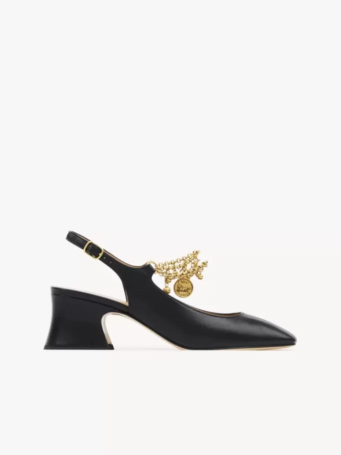 Chloé Charms pump