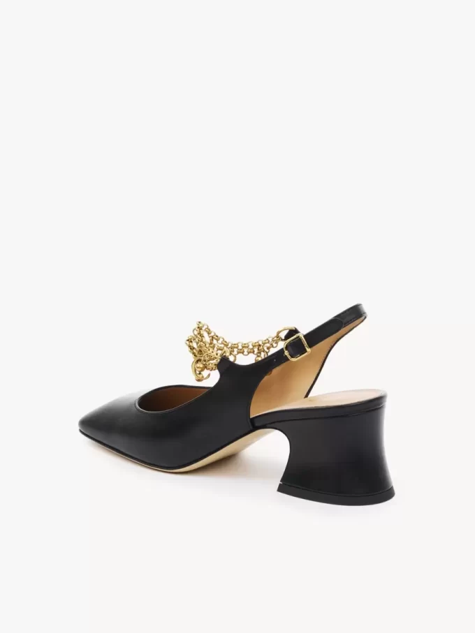 Chloé Charms pump