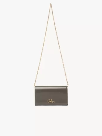 chlo iconic flap wallet on chain in shiny leather 1 330x440 - Chlo&eacute; Iconic flap wallet on chain in shiny leather