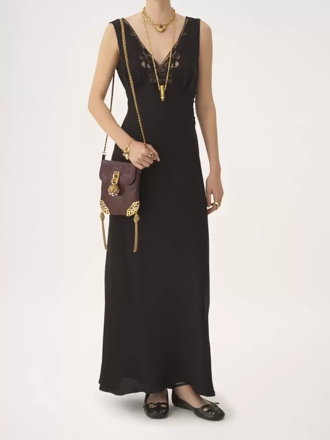 Château Treasures chain flap bag in grained leather