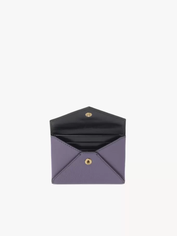 Envelope card holder in grained leather