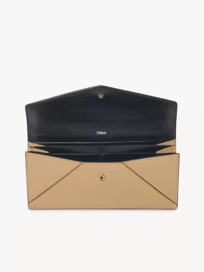 Envelope long wallet with flap in grained leather