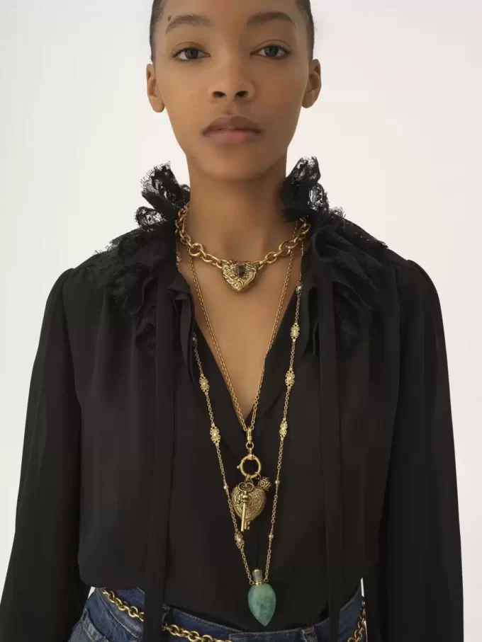 Fluid blouse in silk georgette & lace