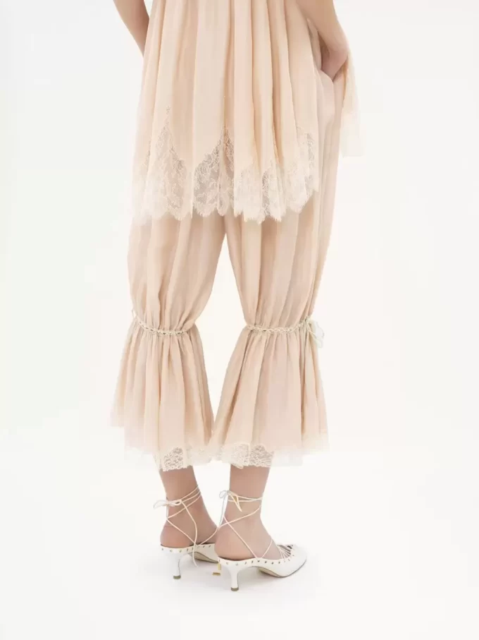 Fluid cropped pants in washed silk pongé & lace