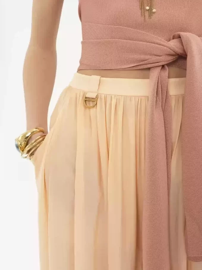 Fluid pleated pants in silk charmeuse
