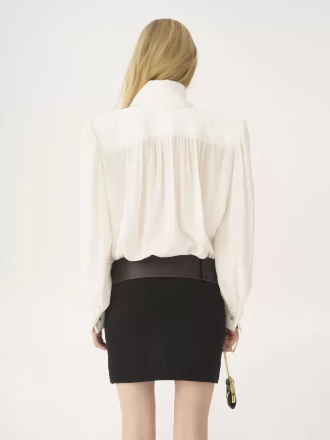 Gathered scarf-tie blouse in crêpe de chine & lace