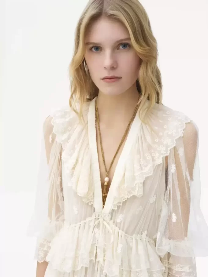 Gathered V-neck long dress in embroidered lace