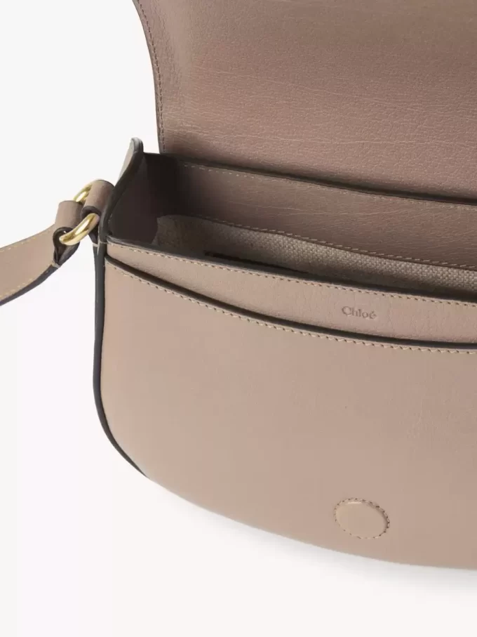 Horse Medal saddle bag in grained leather