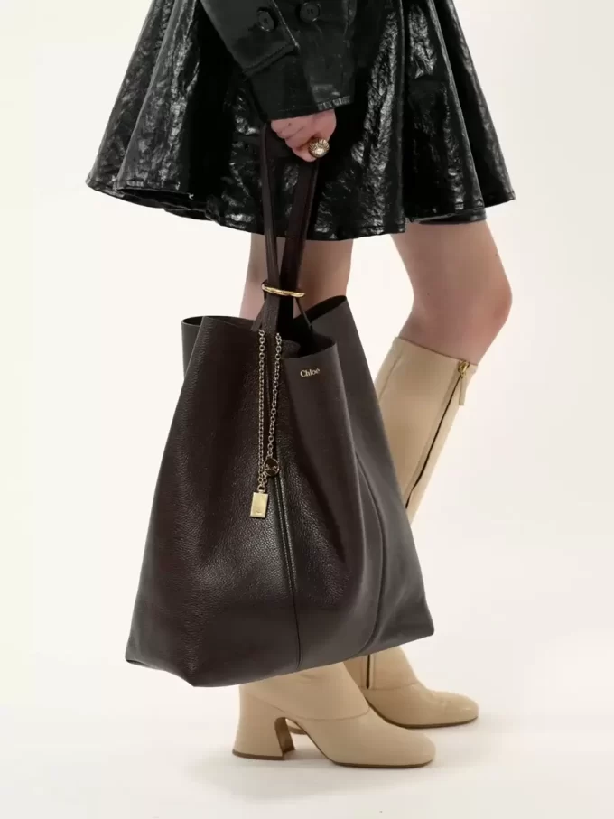 Large Chloé Spin tote bag in grained leather