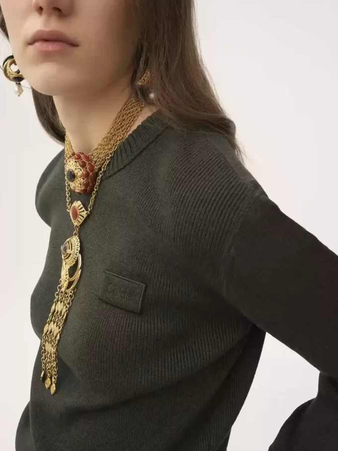 Logo sweater in a merino wool knit