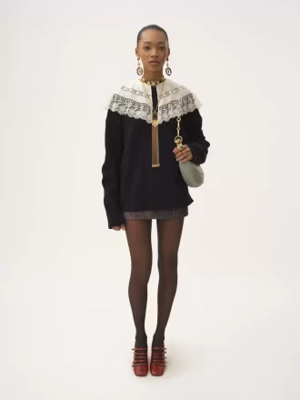 Logo sweater in a wool & cashmere knit