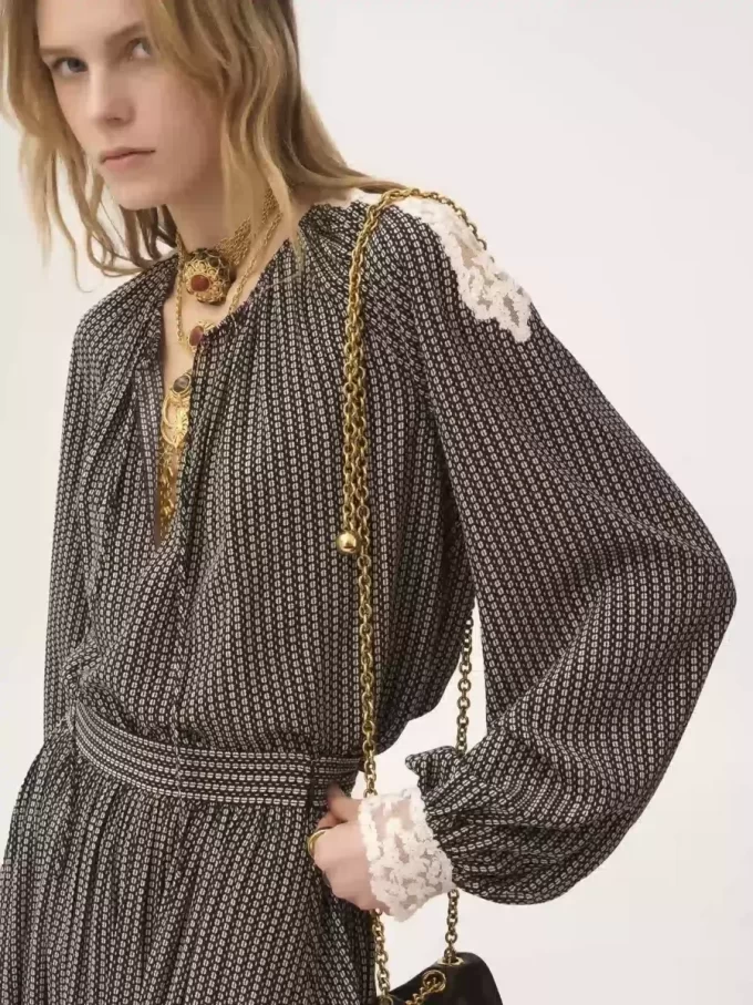 Open-neck top in crêpe de chine & lace