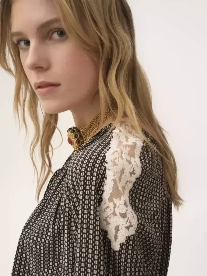 Open-neck top in crêpe de chine & lace