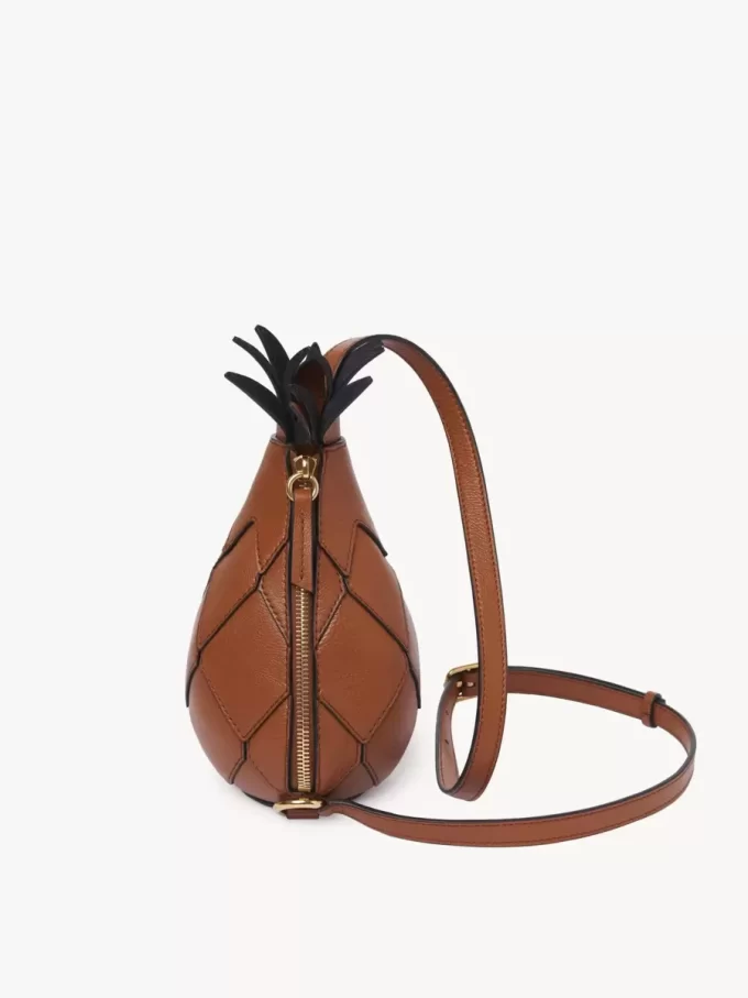 Pineapple shoulder bag in grained leather