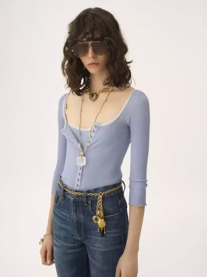 Scoop-neck fitted cardigan in cotton