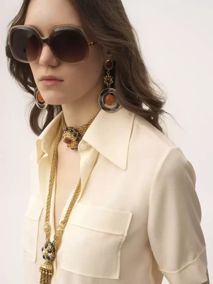 Short-sleeve blouse in crêpe de chine