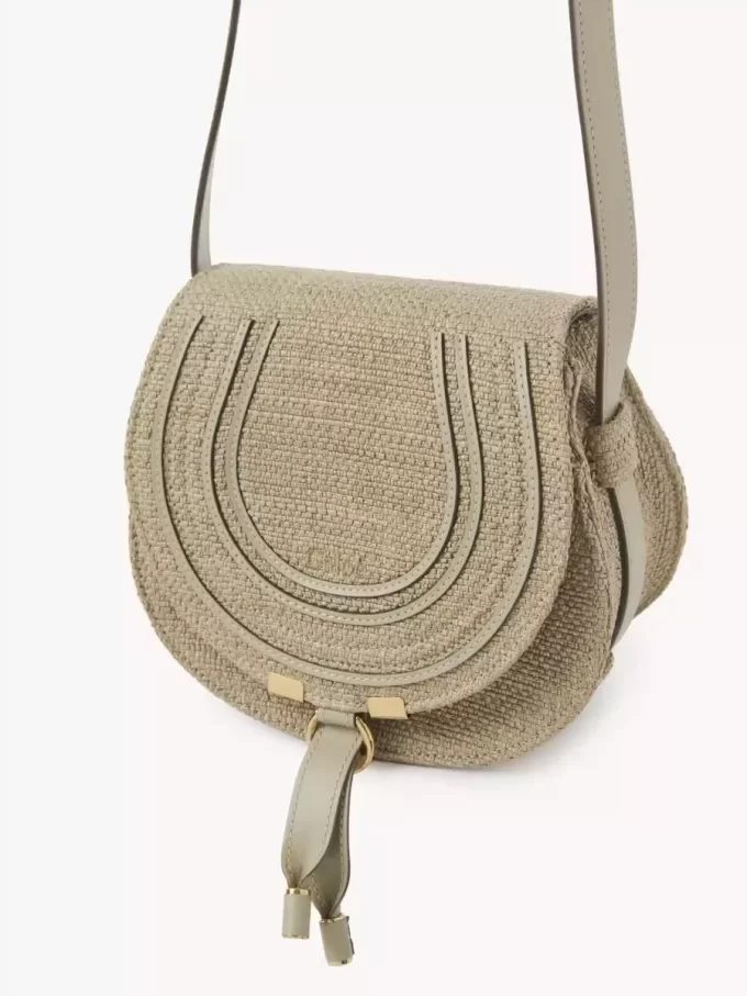 Small Marcie saddle bag in raffia-effect fibers