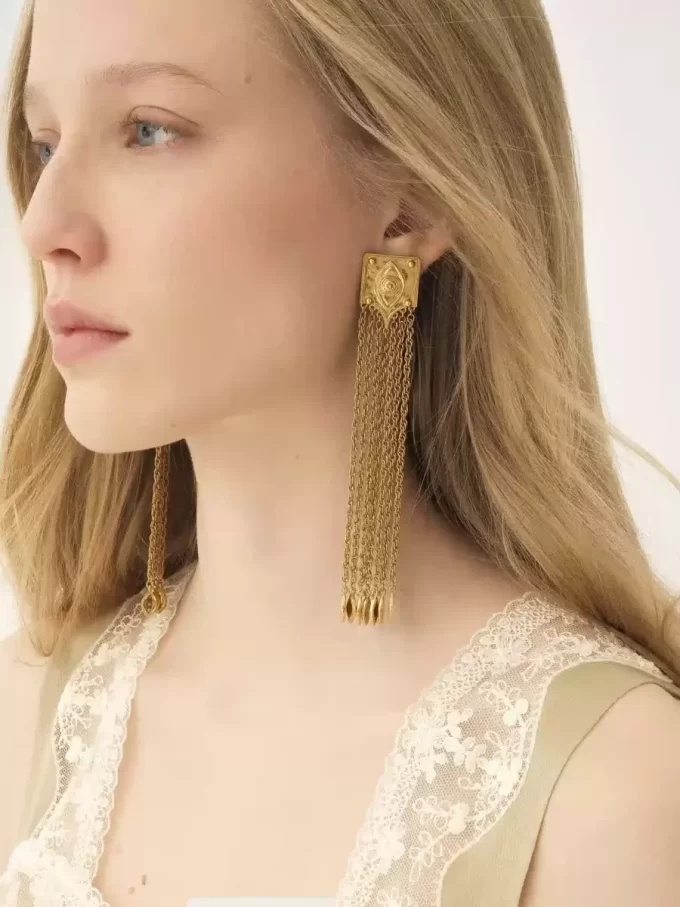 The Chloé Amulet earrings