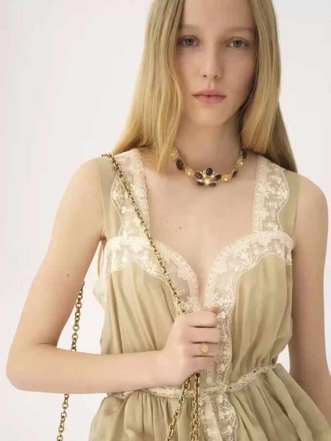 The Chloé Charms ring