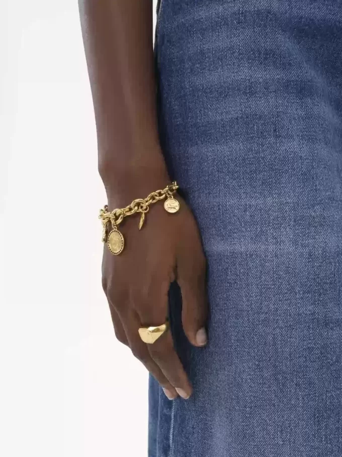 The Chloé Charms ring