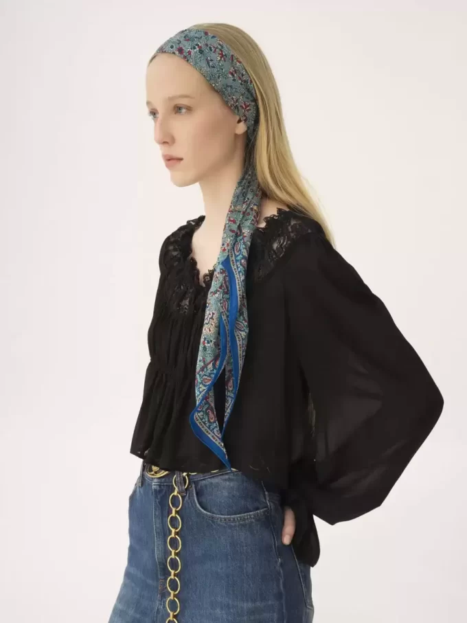 The Chloé Paisley bandeau scarf in silk charmeuse