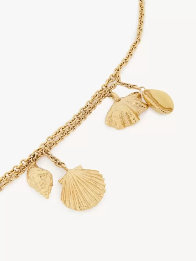 The Chloé Shells belt