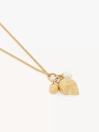 The Chloé Shells pendant necklace