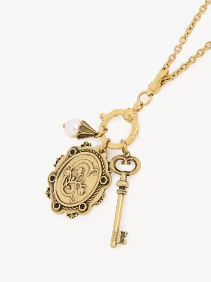 The Château Treasures pendant necklace