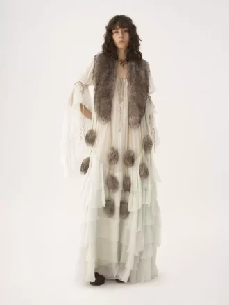 The Treasure Tails scarf in shearling