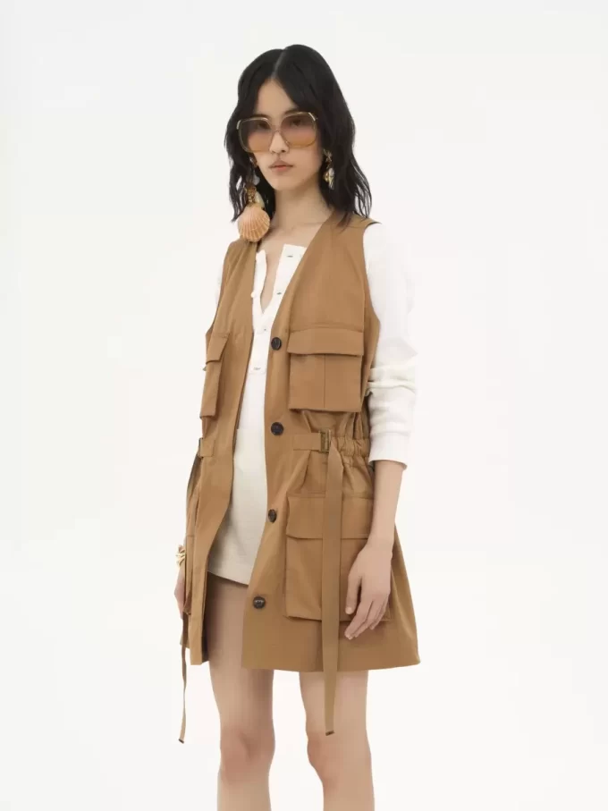 Utilitarian vest in light cotton gabardine