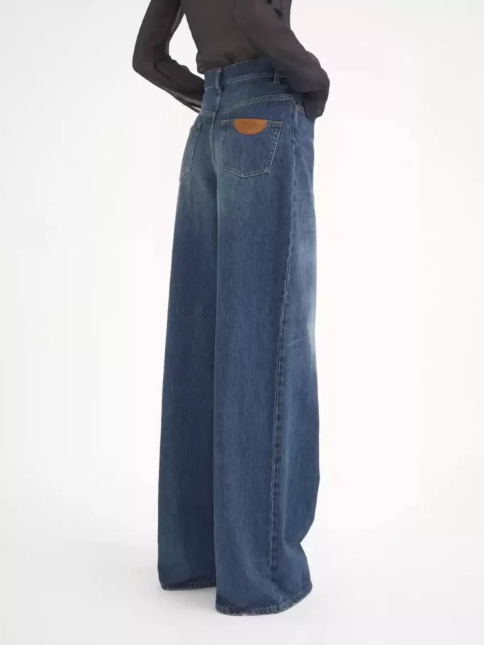 Wide-leg jeans in denim